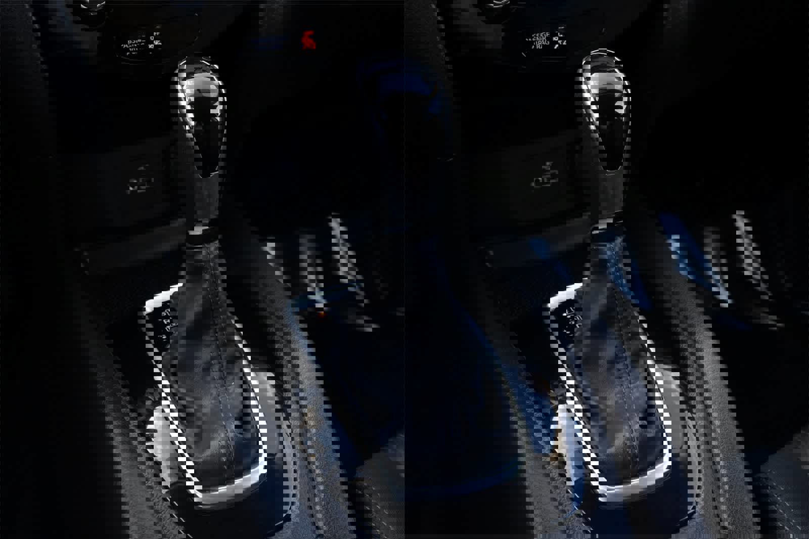 Used 2018 Nissan Rogue SV image 15