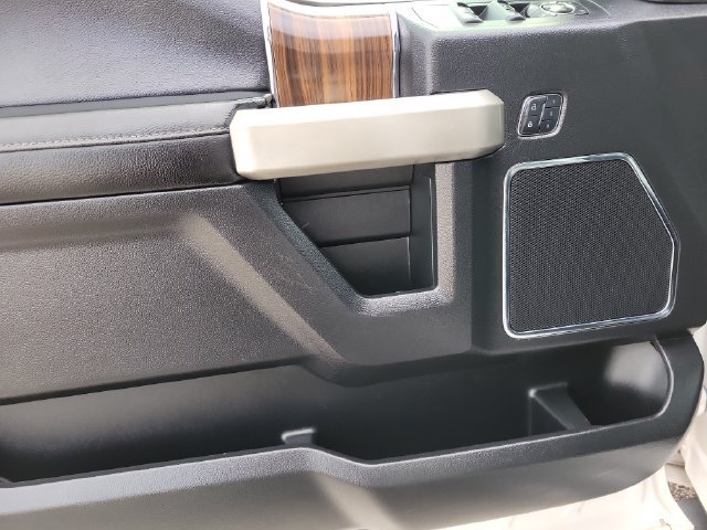 Used 2015 Ford F150 Lariat RWD image 16