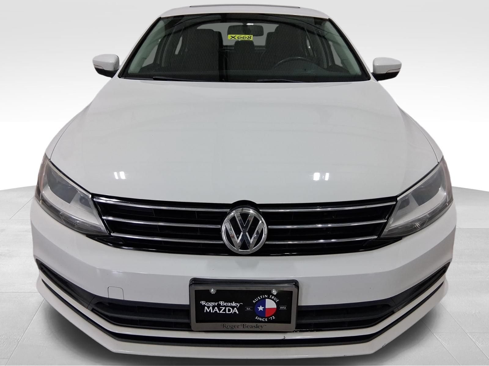 Used 2015 Volkswagen Jetta SE FWD image 2