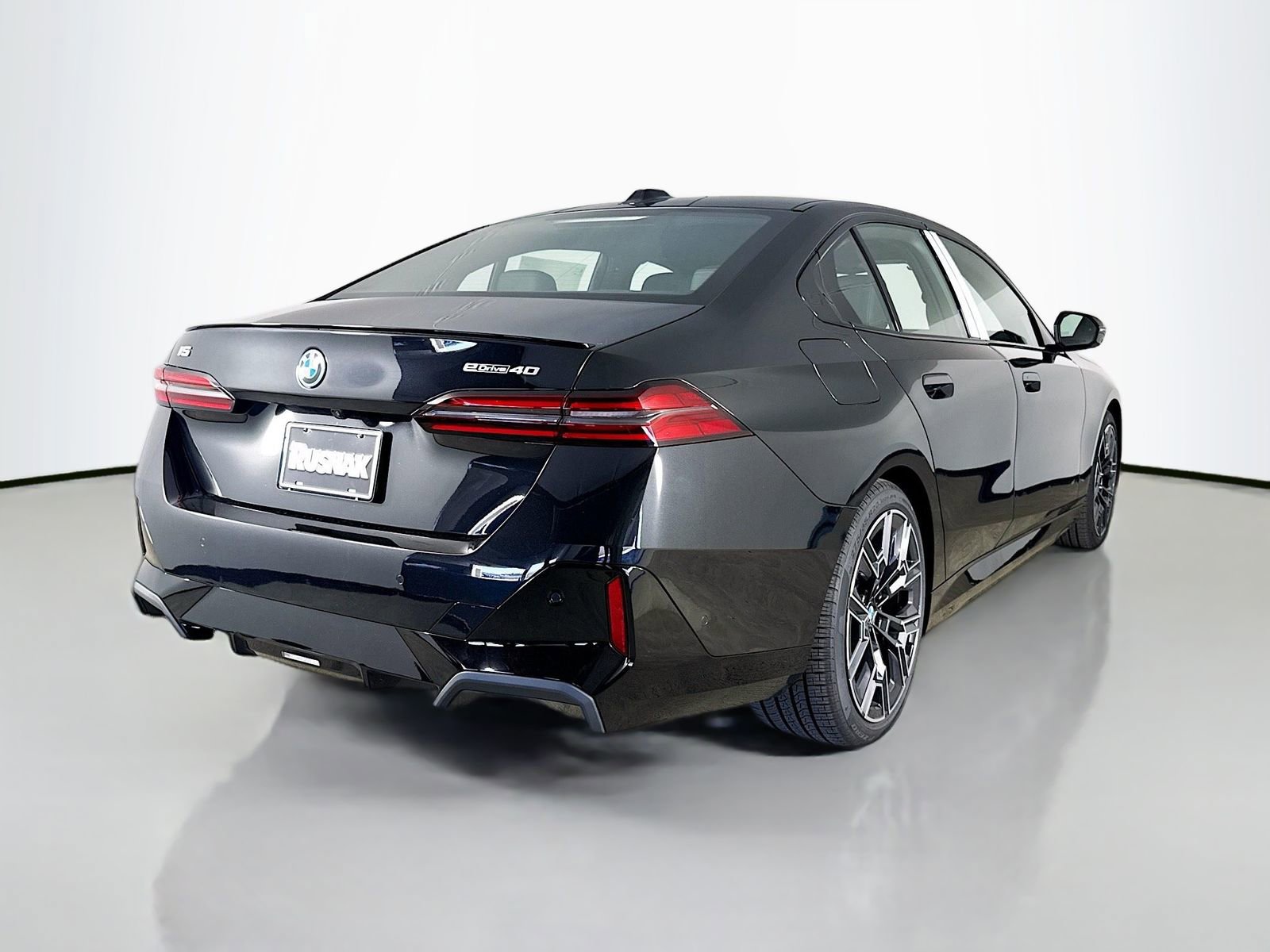 New 2026 BMW i5 eDrive40 w/ M Sport Package image 7