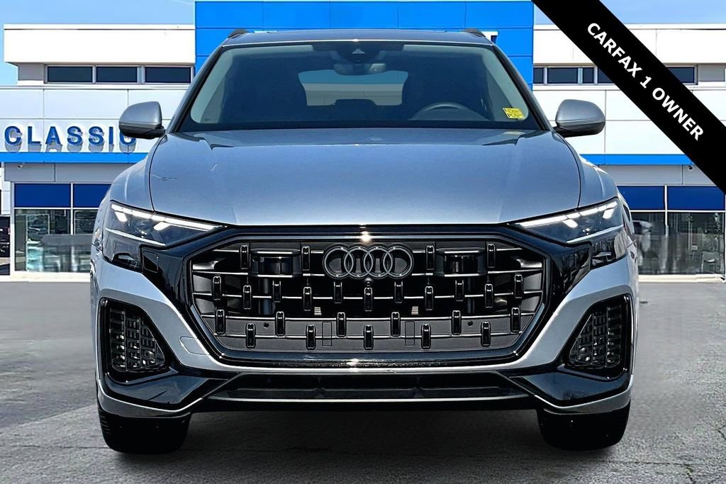 Used 2025 Audi Q8 Premium image 2