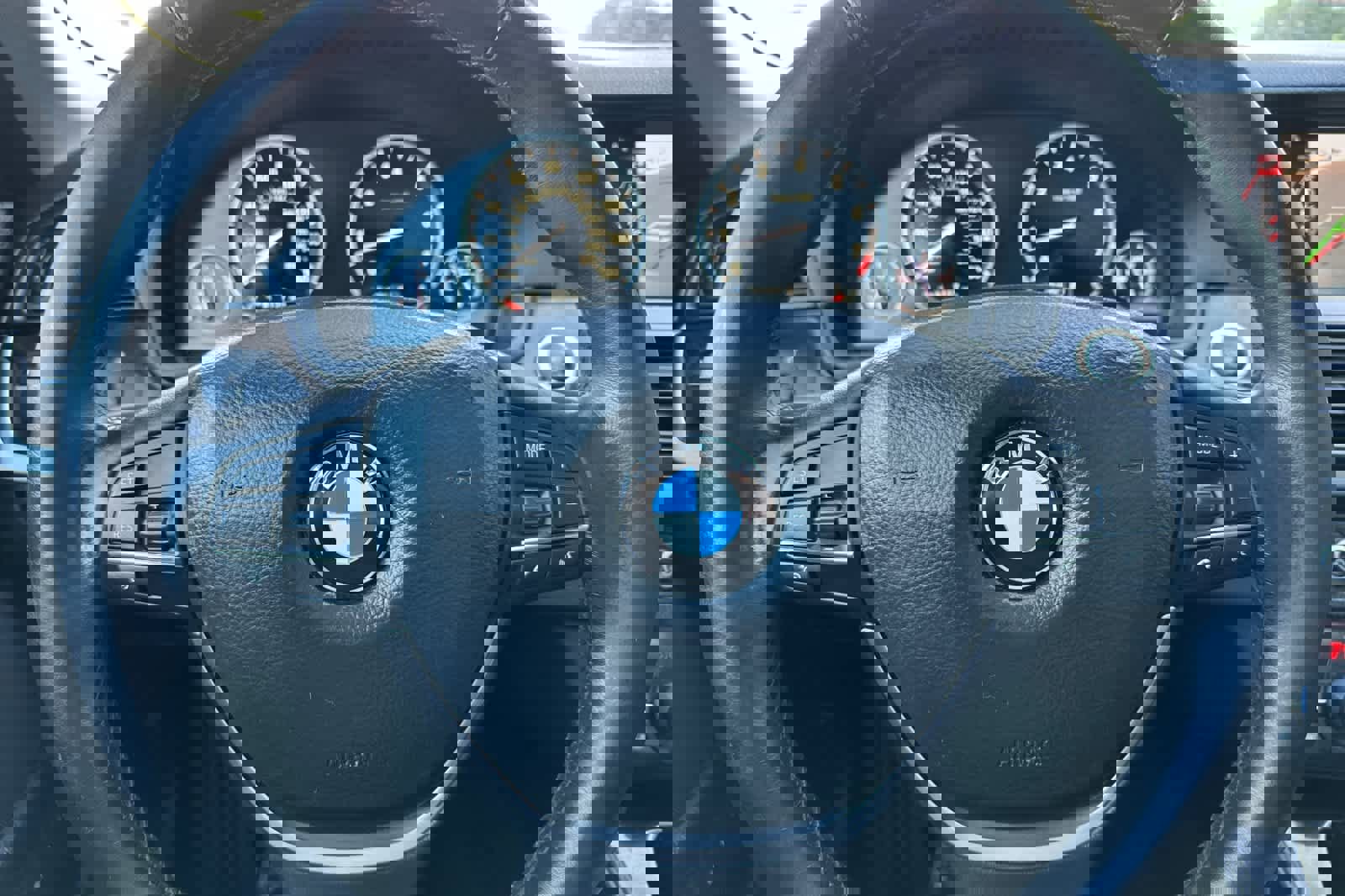 Used 2015 BMW 535i Sedan image 25