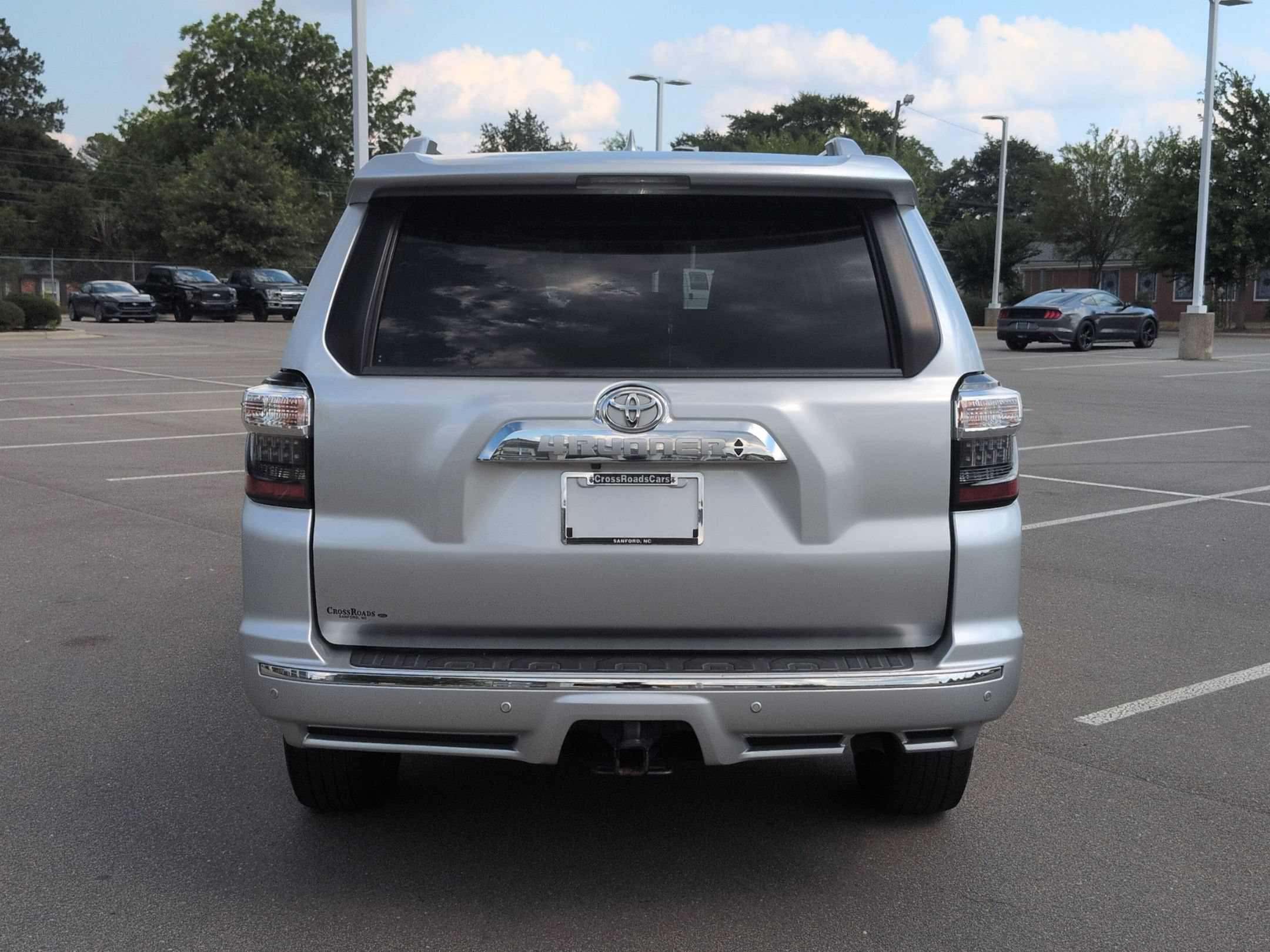 Used 2020 Toyota 4Runner Limited AWD/4WD image 5
