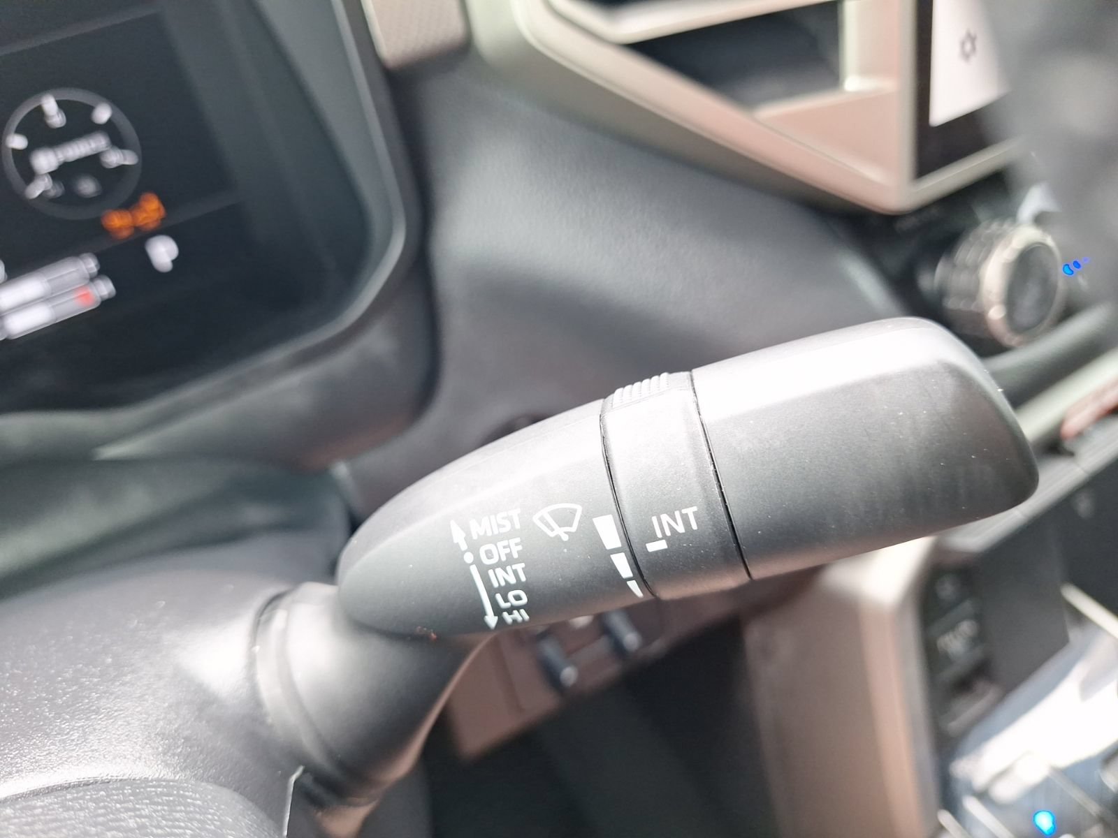Used 2026 Toyota Tundra Limited w/ Power Package AWD/4WD image 24