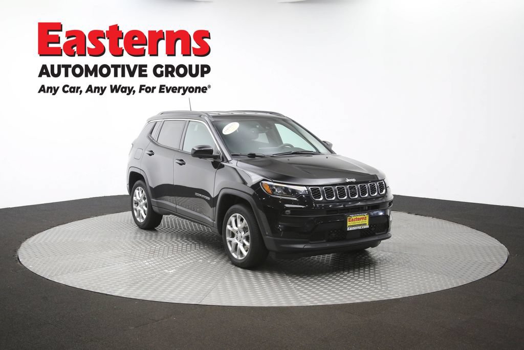 Used 2024 Jeep Compass Latitude AWD/4WD image 48