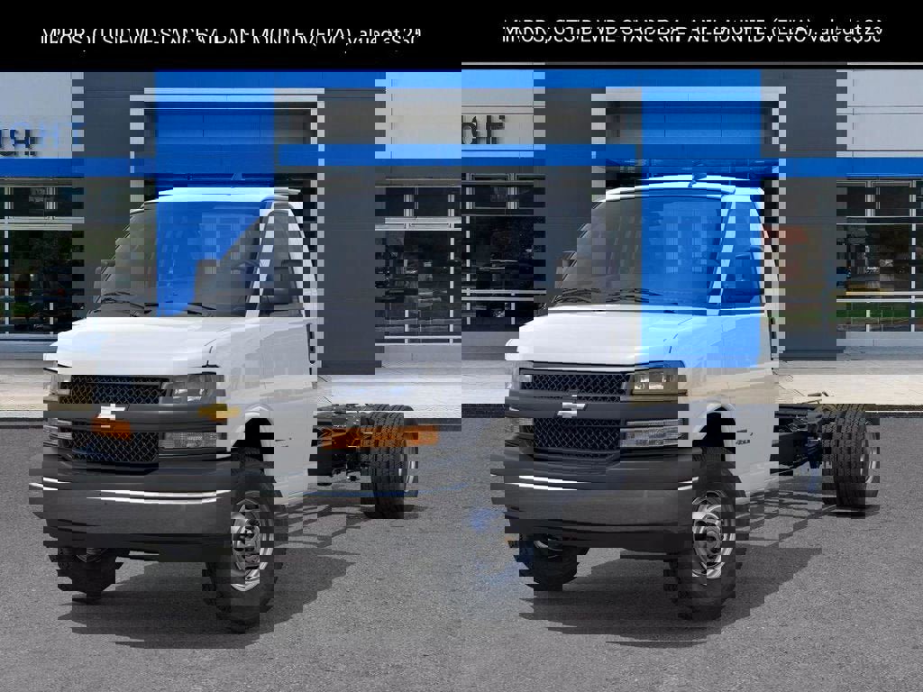 New 2025 Chevrolet Express 3500 w/ Power Convenience Package image 7