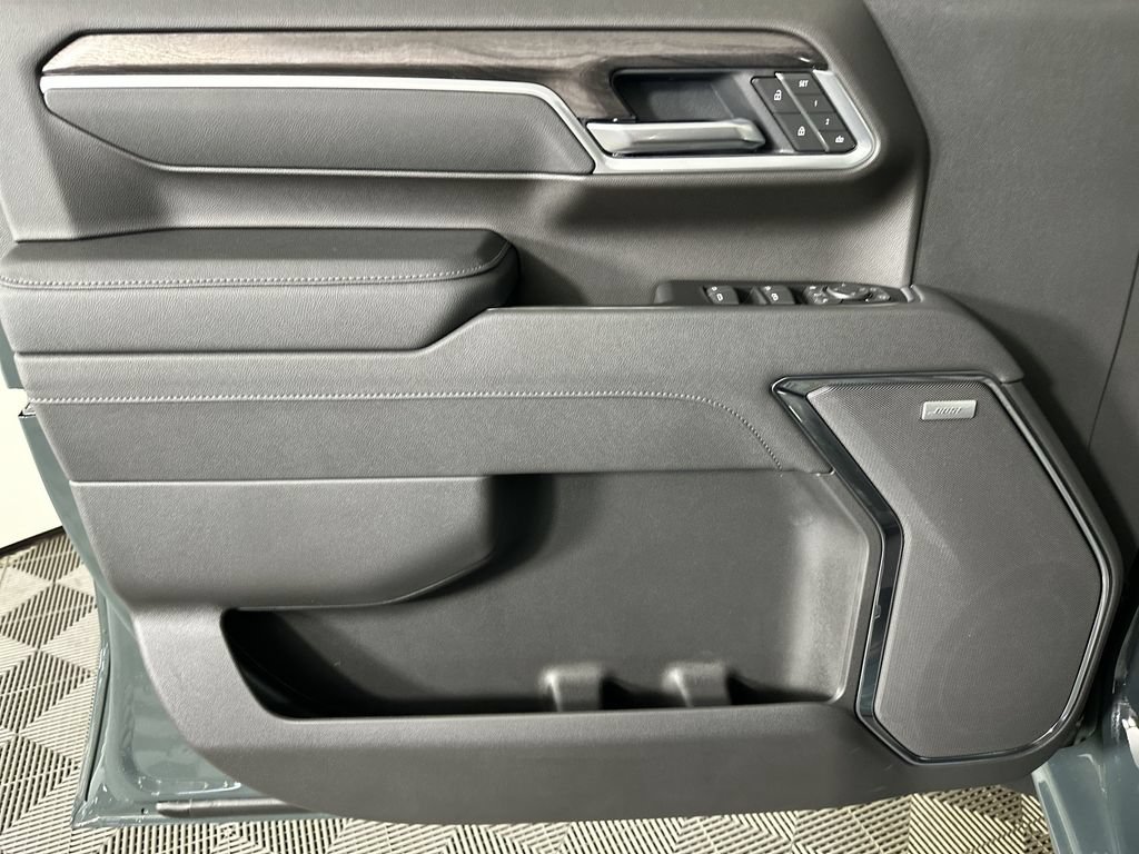 New 2026 Chevrolet Silverado 2500 LTZ w/ LTZ Convenience Package AWD/4WD image 23