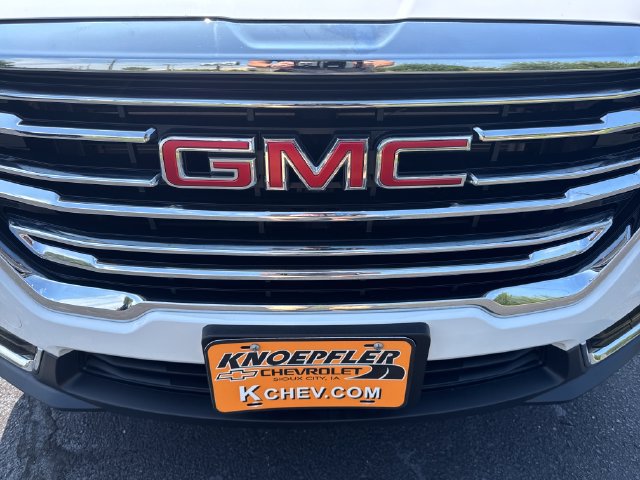 Used 2024 GMC Terrain SLT AWD/4WD image 31