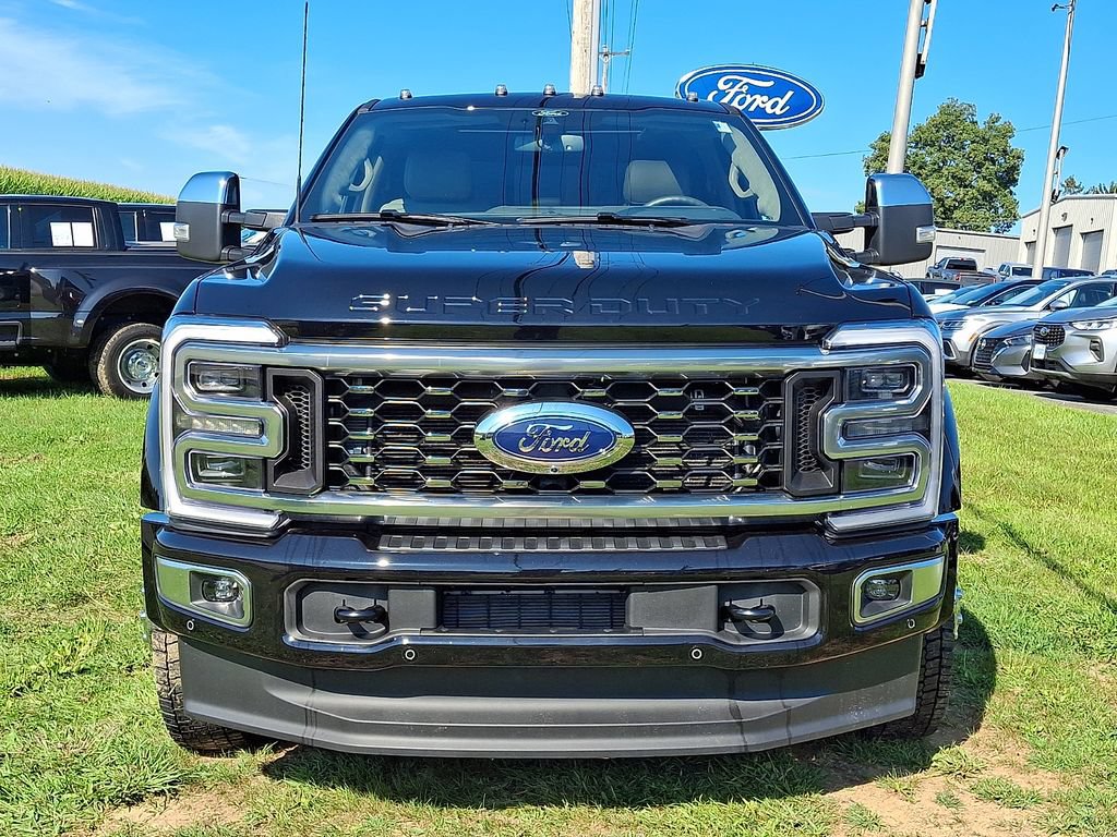 Used 2026 Ford F450 Platinum w/ Platinum Plus Package AWD/4WD image 2