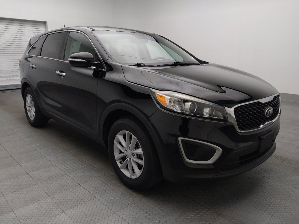 Used 2017 Kia Sorento L image 13