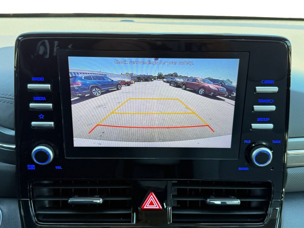 Used 2022 Hyundai Ioniq SE FWD image 15