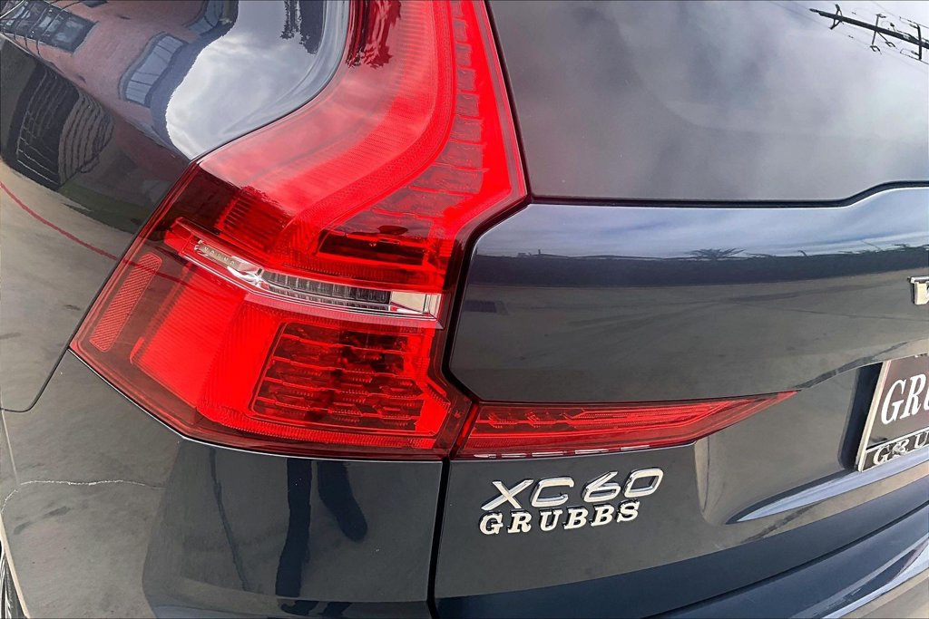 Used 2021 Volvo XC60 T5 Inscription w/ Climate Package AWD/4WD image 40