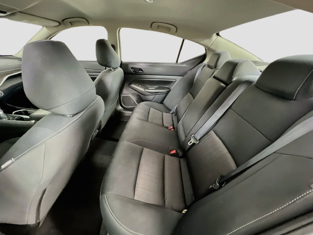 Used 2024 Nissan Altima 2.5 SV FWD image 21