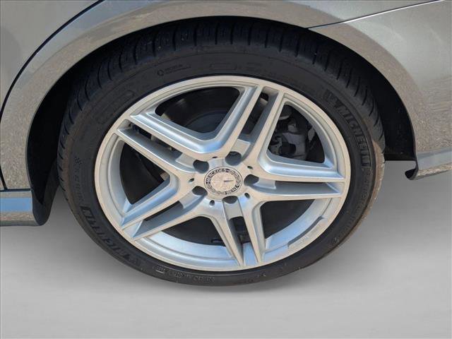 Used 2013 Mercedes-Benz E 350 Sedan image 25
