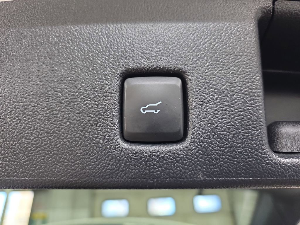 Used 2024 Ford Escape Platinum image 14