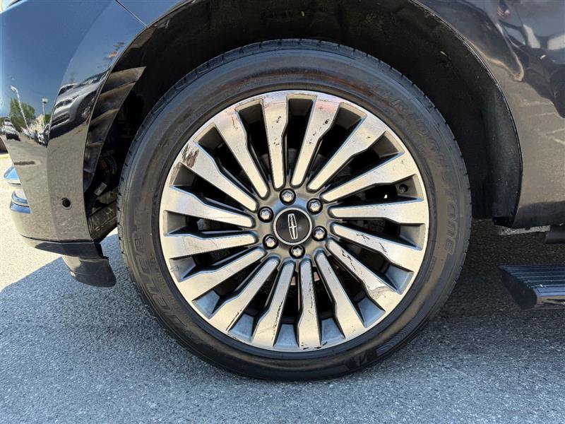 Used 2020 Lincoln Navigator Reserve w/ Luxury Package RWD image 10