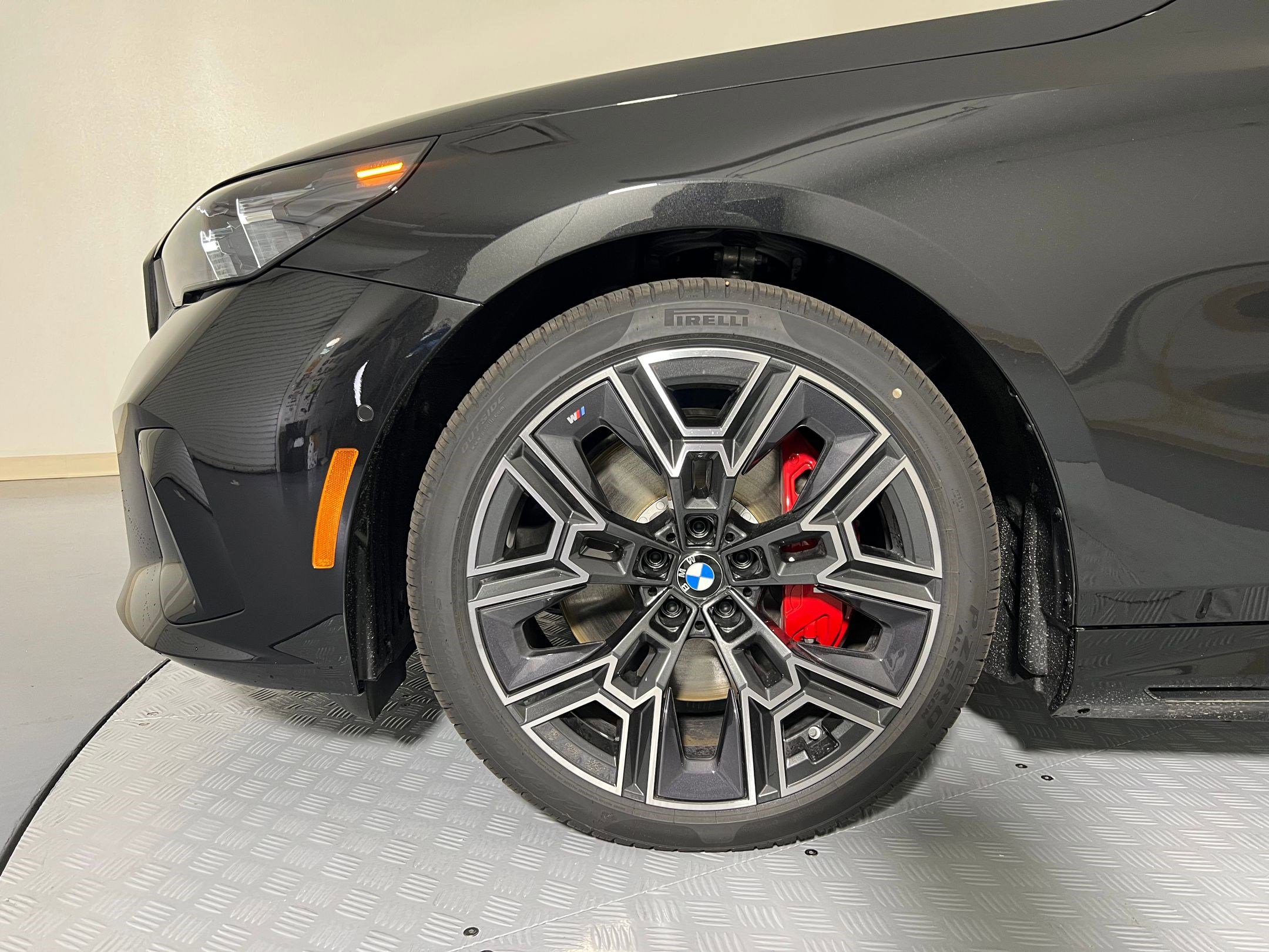 New 2026 BMW i5 eDrive40 w/ M Sport Package RWD image 11