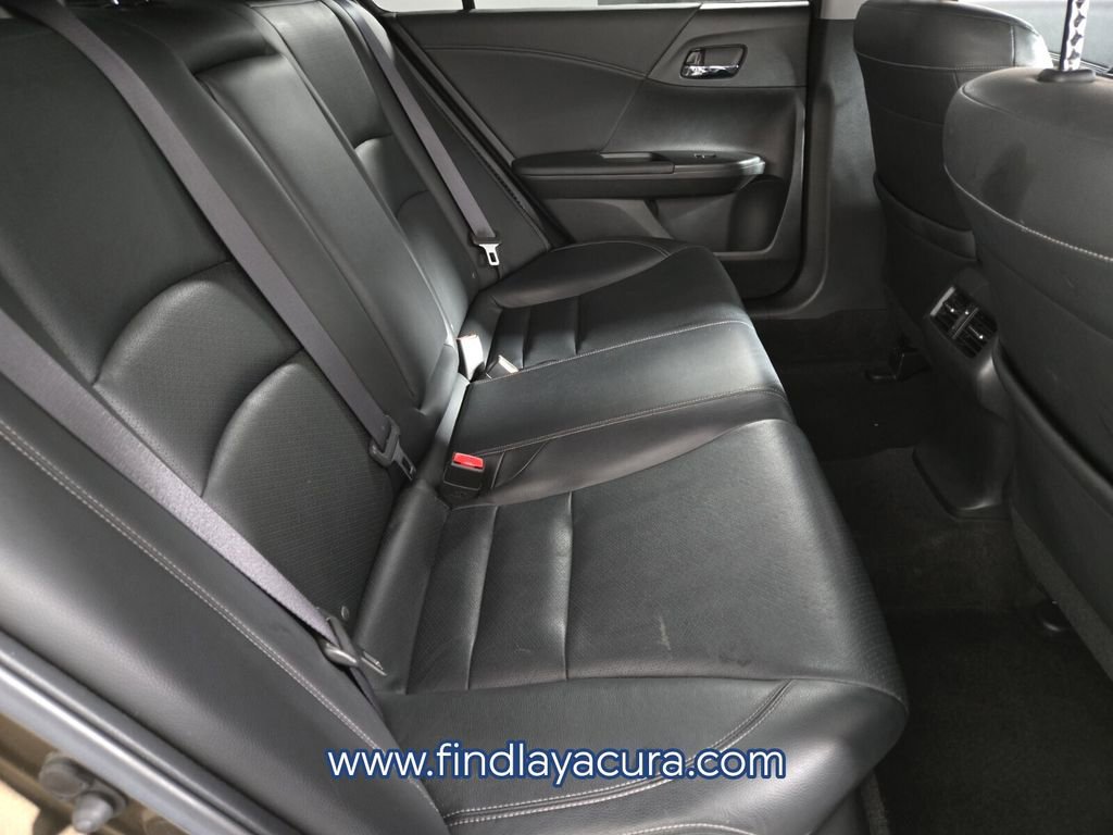 Used 2017 Honda Accord EX-L image 16