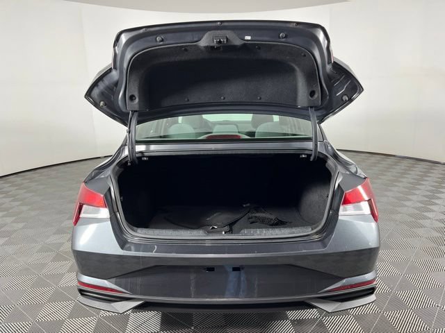 Used 2023 Hyundai Elantra SEL FWD image 44