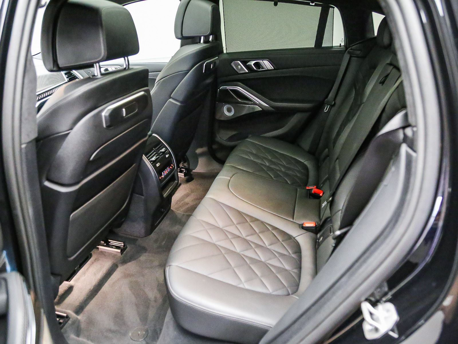 Certified 2024 BMW X6 M60i AWD/4WD image 20