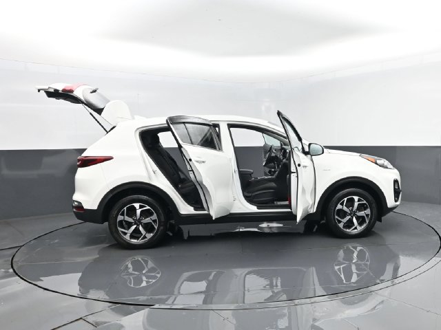 Used 2020 Kia Sportage LX AWD/4WD image 27