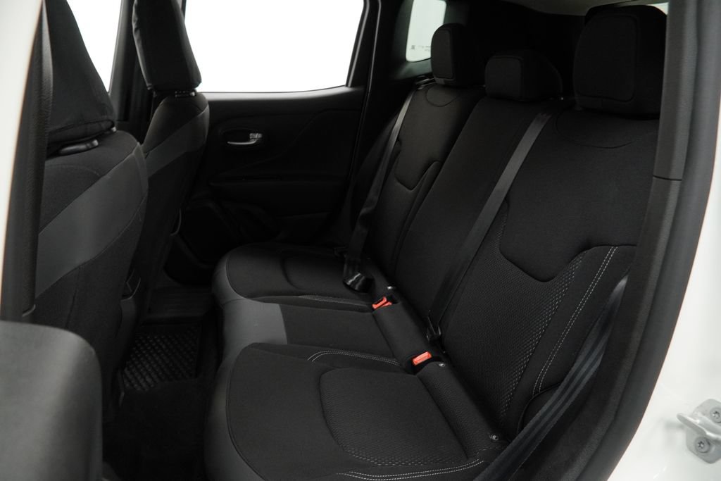 Certified 2023 Jeep Renegade Altitude AWD/4WD image 19