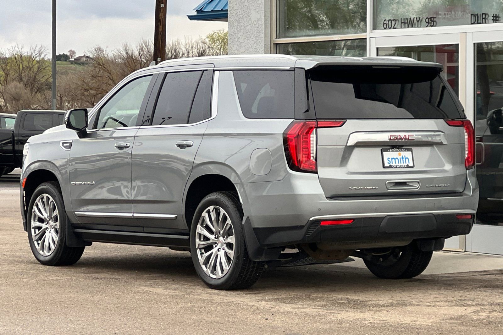 Used 2024 GMC Yukon Denali w/ Advanced Technology Package image 7