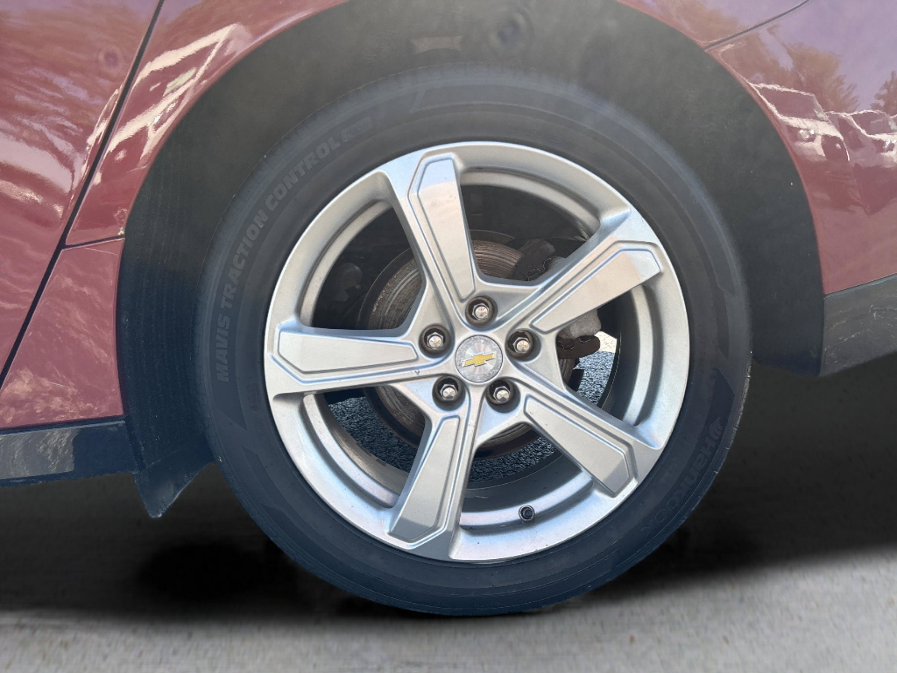 Used 2016 Chevrolet Volt LT w/ Comfort Package FWD image 26