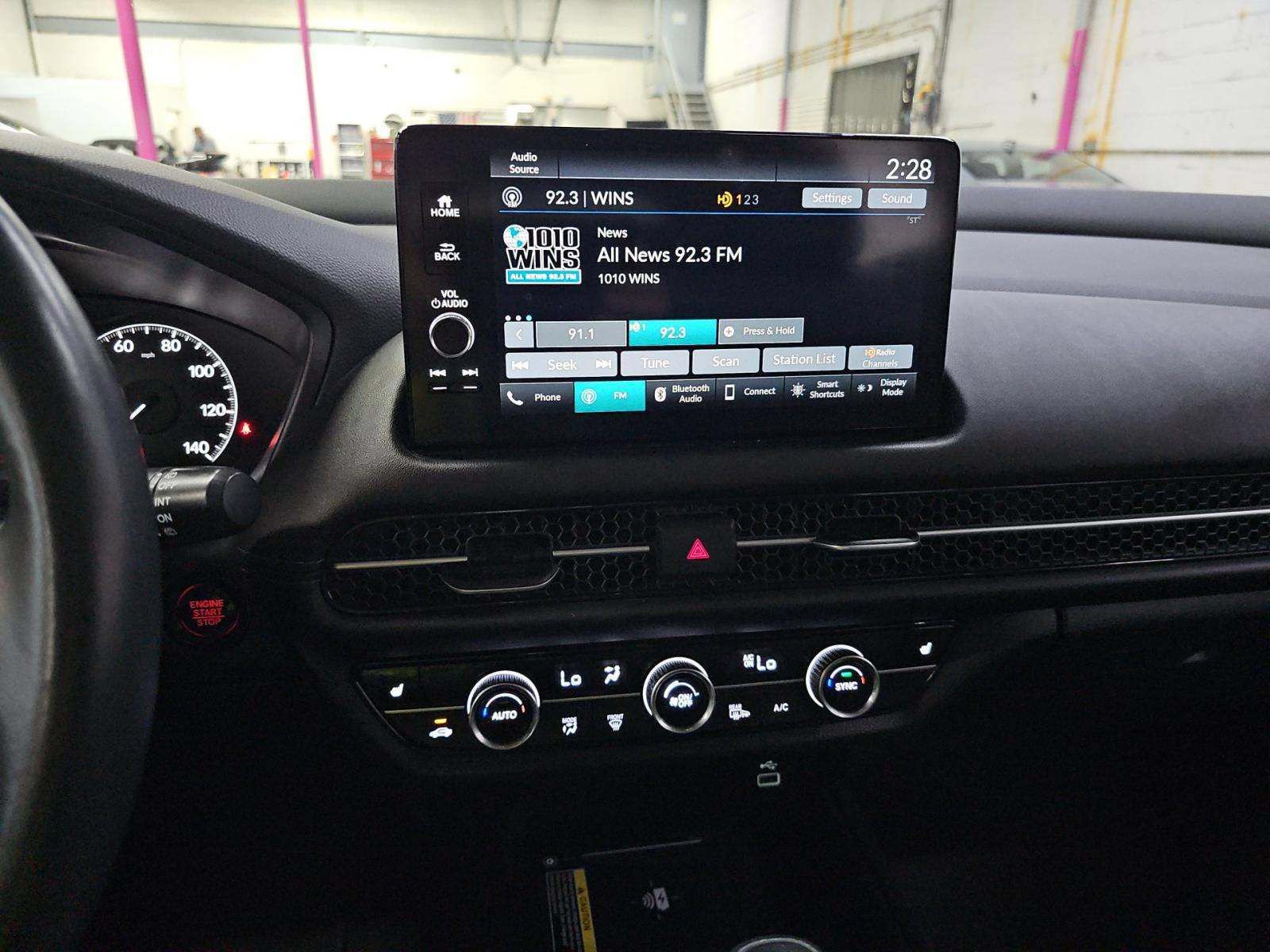 Used 2024 Honda HR-V EX-L image 8