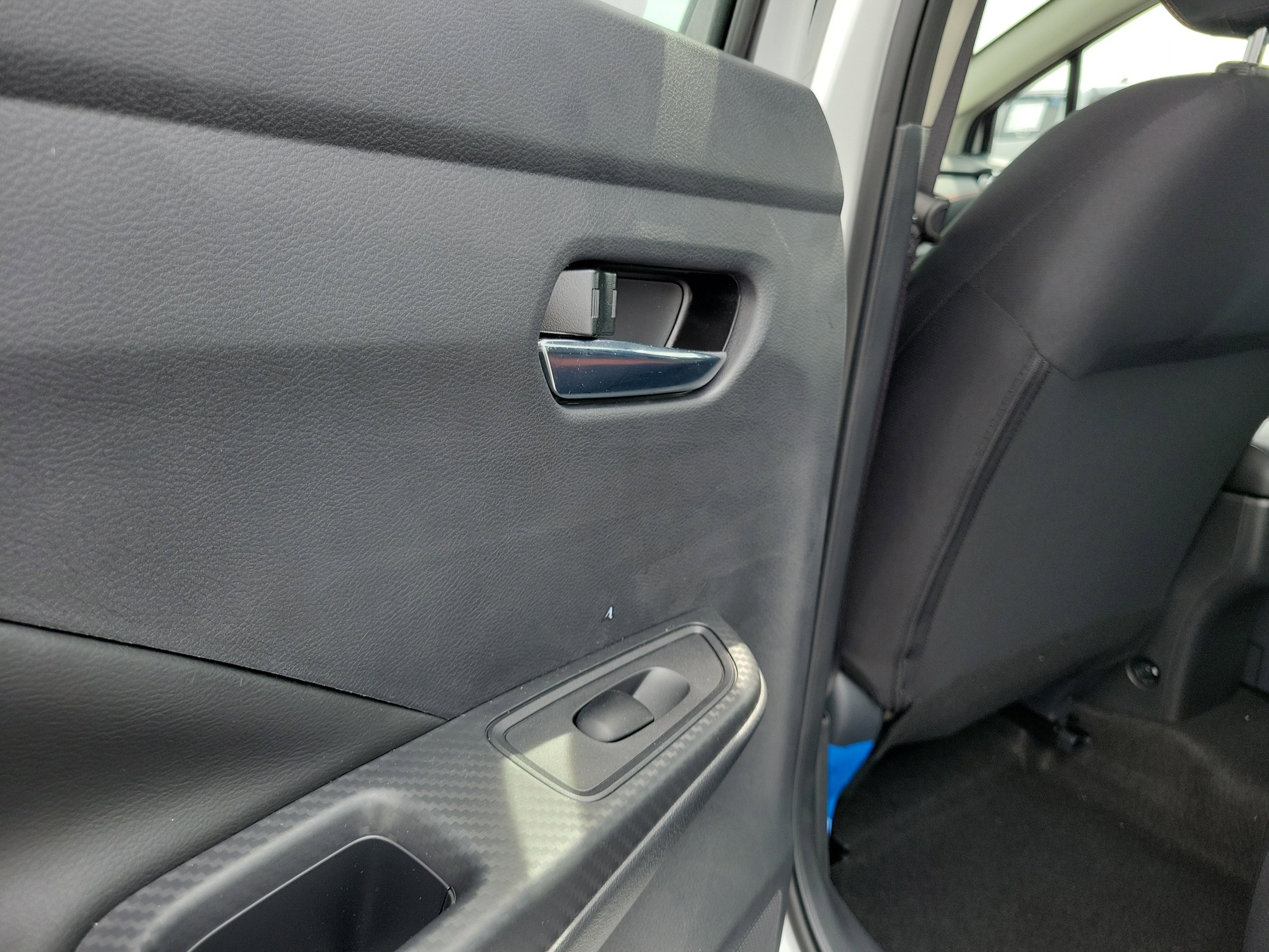 Used 2025 Nissan Versa SR w/ Trunk Package image 13