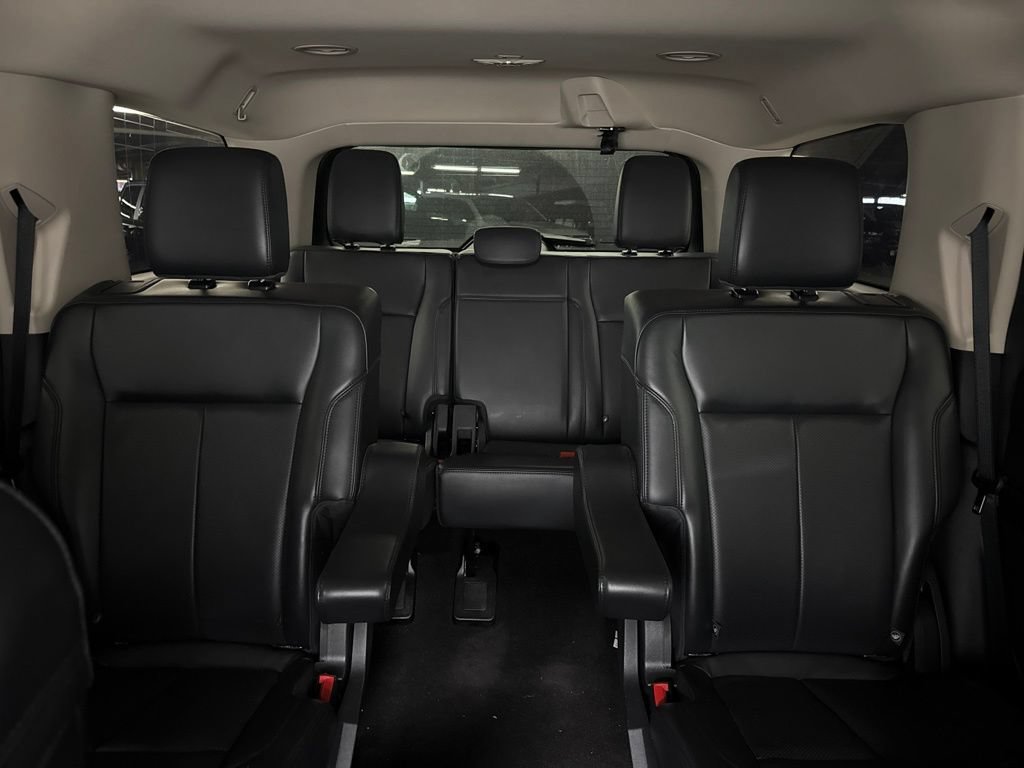 Used 2024 Ford Expedition XLT RWD image 25