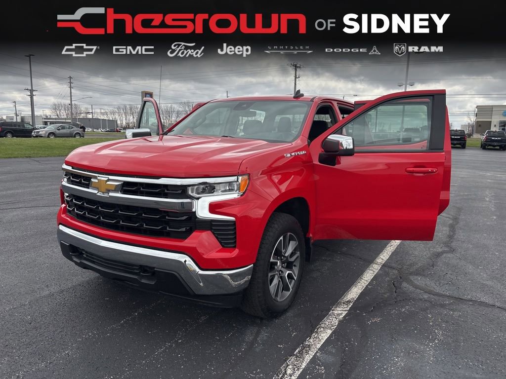 Used 2023 Chevrolet Silverado 1500 LT AWD/4WD image 16