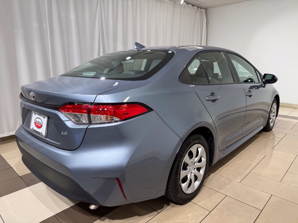 Certified 2025 Toyota Corolla LE FWD image 5