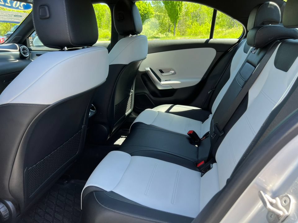 Used 2022 Mercedes-Benz A 220 4MATIC image 4