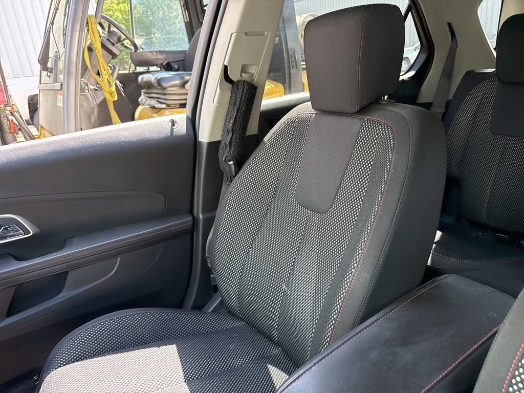 Used 2011 Chevrolet Equinox LT w/ Driver Convenience Package image 17