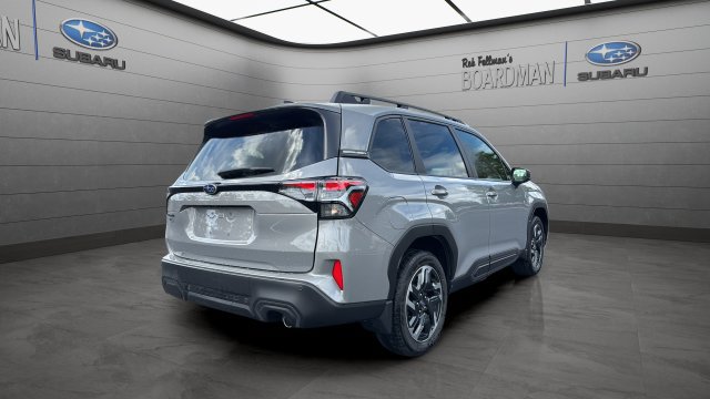 Used 2025 Subaru Forester Limited AWD/4WD image 5