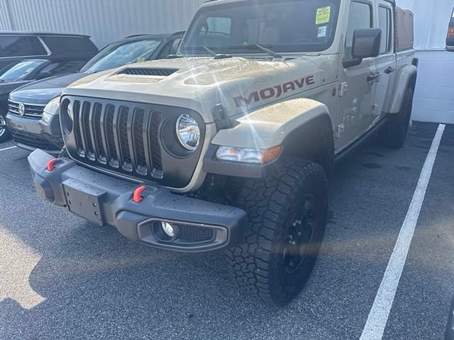 Used 2022 Jeep Gladiator Mojave w/ Trailer Tow Package AWD/4WD video 2