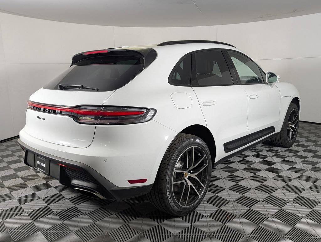 New 2026 Porsche Macan image 6