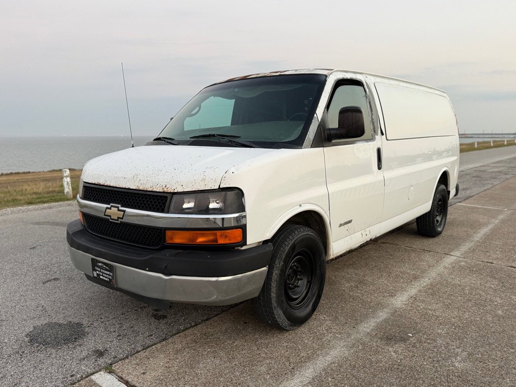 Used 2005 Chevrolet Express 3500 w/ Express Access Plus Package