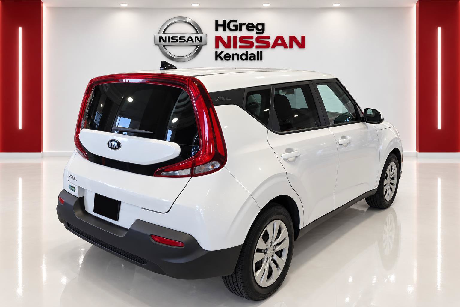 Used 2021 Kia Soul LX FWD image 4