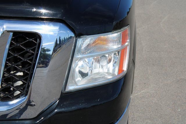 Used 2016 Nissan NV 3500 SL RWD image 12