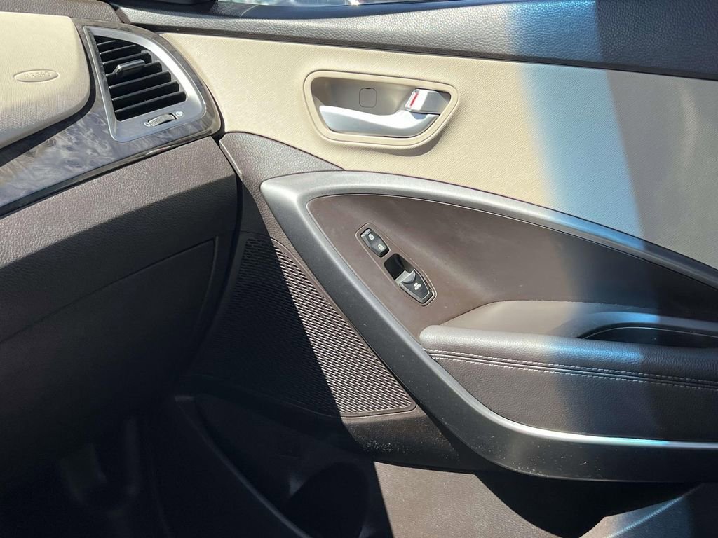 Used 2017 Hyundai Santa Fe Sport image 41