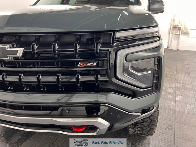 Used 2025 Chevrolet Tahoe Z71 w/ Comfort Package image 11