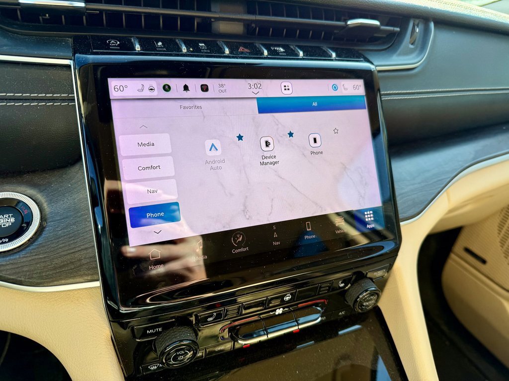 Used 2021 Jeep Grand Cherokee L Limited image 25