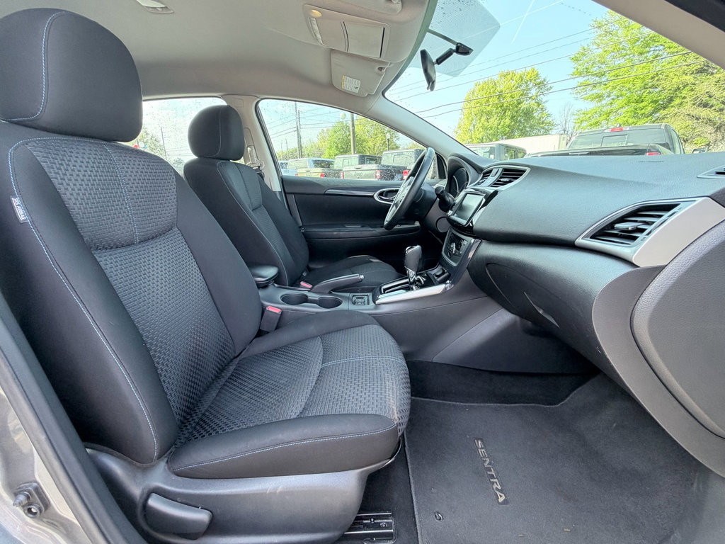 Used 2019 Nissan Sentra SR image 22
