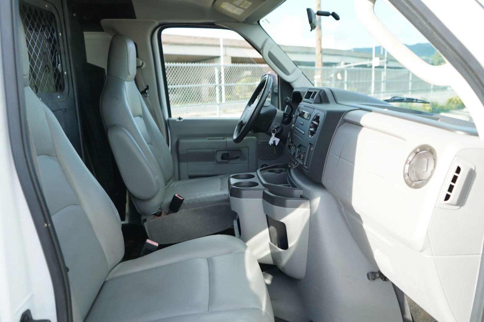 Used 2013 Ford E-150 and Econoline 150 RWD image 15