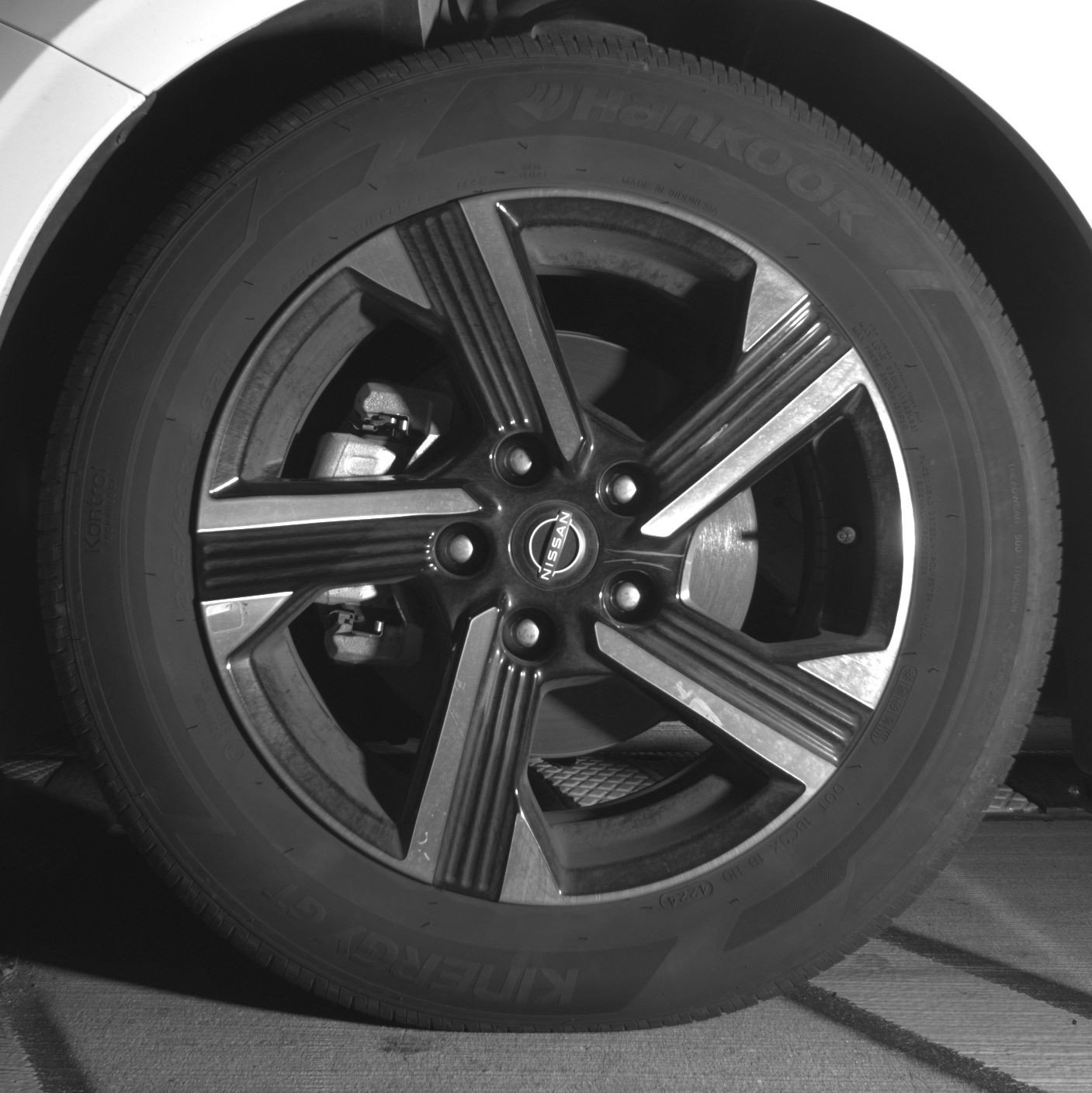 Used 2025 Nissan Sentra SV FWD image 12