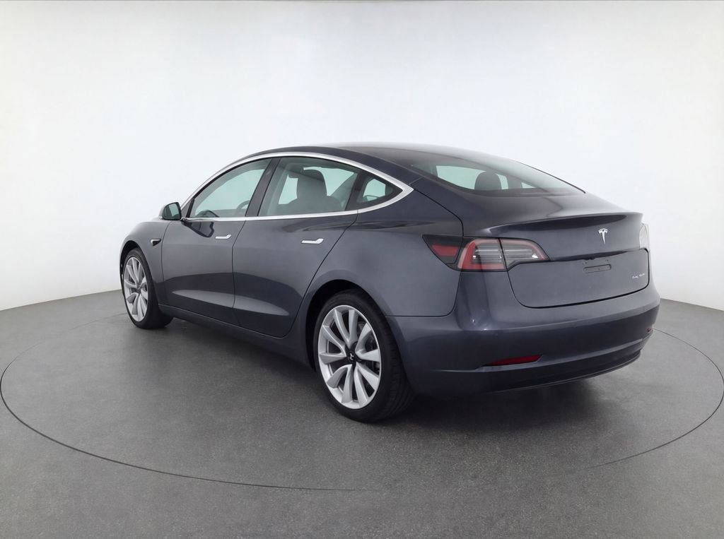 Used 2020 Tesla Model 3 Long Range AWD/4WD image 3