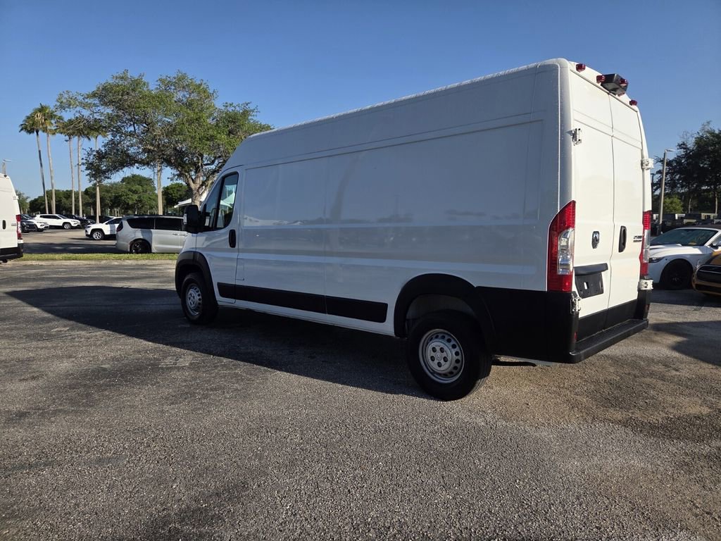 Used 2025 RAM ProMaster 2500 w/ Convenience Group FWD image 7