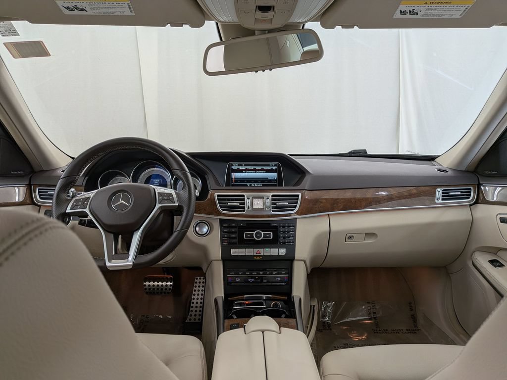 Used 2014 Mercedes-Benz E 350 4MATIC Sedan image 13